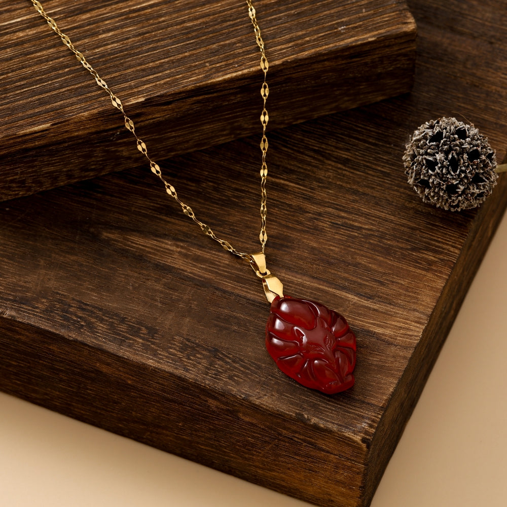 Lucky Fox Queen Stone - Red