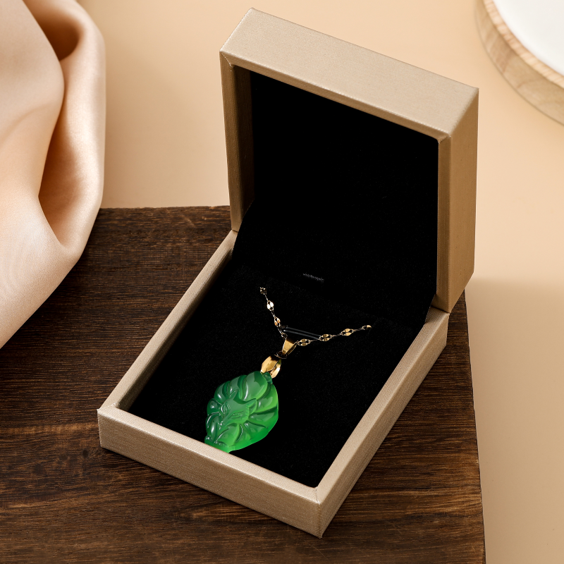 Lucky Fox Queen Stone - Green