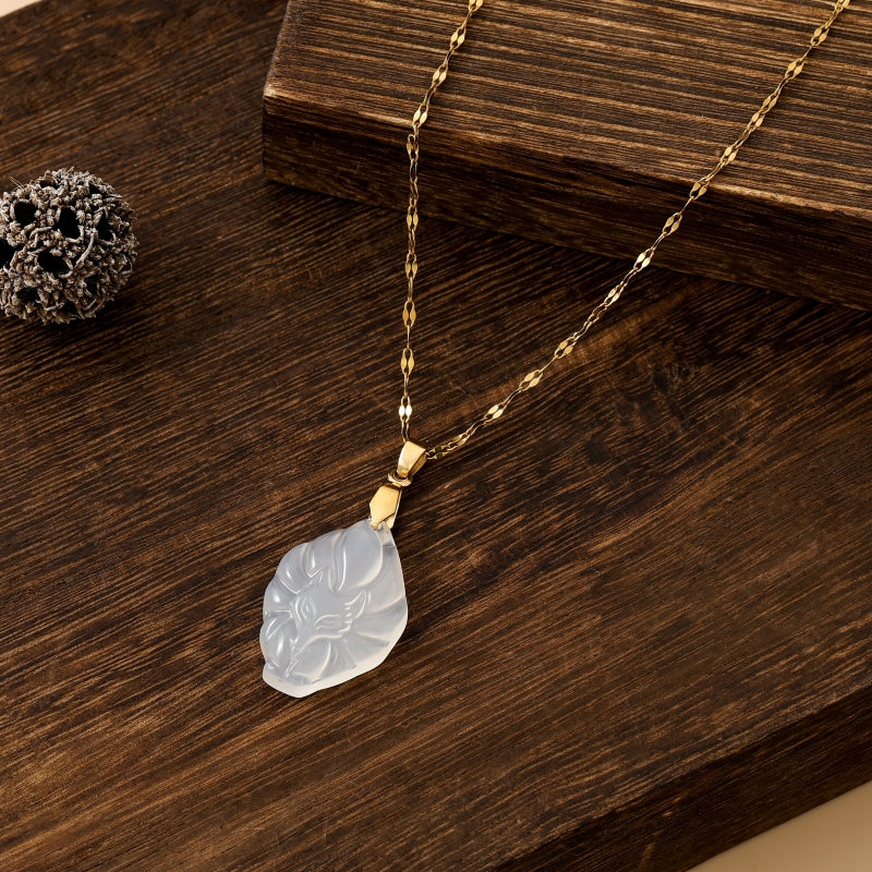 Lucky Fox Queen Stone - White